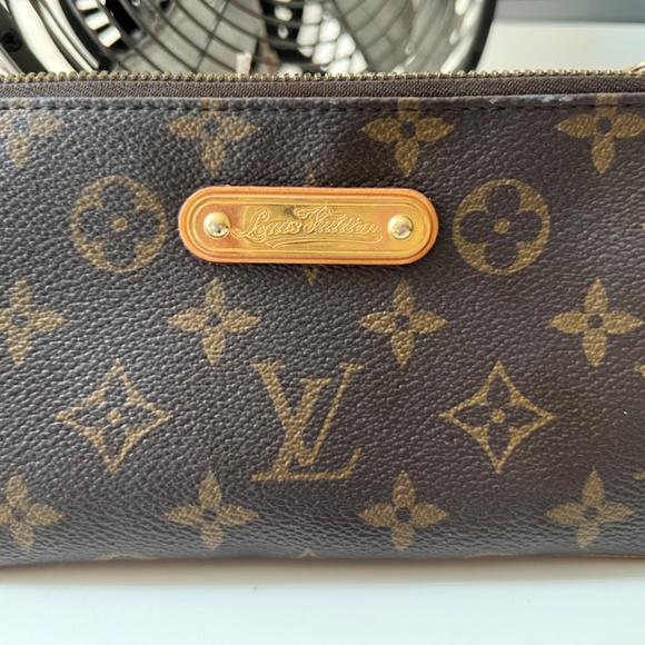 Louis Vuitton  Milli Pochette - Picture 5 of 5